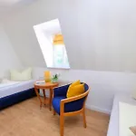 Harztraeume 2 - Fuer Familien & Freunde, 2 Schlafzimmer, Altstadtnah, Brockenbahnblick & Parkplatz *