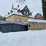 Harztraeume 2 - Fuer Familien & Freunde, 2 Schlafzimmer, Altstadtnah, Brockenbahnblick & Parkplatz
