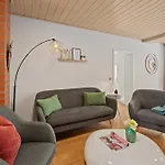 Appartement Harztraeume 2 - Fuer Familien & Freunde, 2 Schlafzimmer, Altstadtnah, Brockenbahnblick & Parkplatz