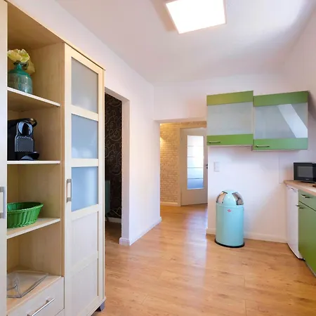 Apartament Harztraeume 2 - Fuer Familien & Freunde, 2 Schlafzimmer, Altstadtnah, Brockenbahnblick & Parkplatz *