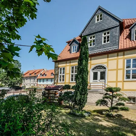 Harztraeume 2 - Fuer Familien & Freunde, 2 Schlafzimmer, Altstadtnah, Brockenbahnblick & Parkplatz Apartament *