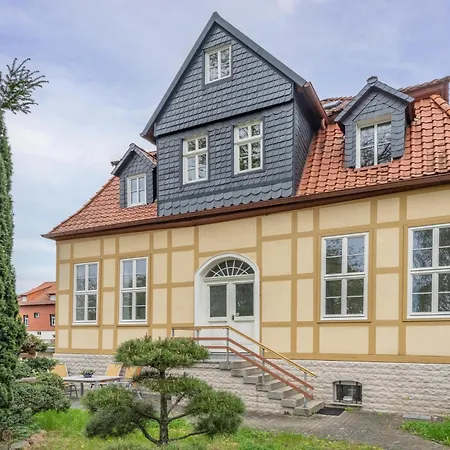 Harztraeume 2 - Fuer Familien & Freunde, 2 Schlafzimmer, Altstadtnah, Brockenbahnblick & Parkplatz Daire Wernigerode