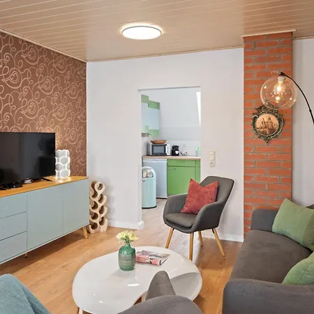 Harztraeume 2 - Fuer Familien & Freunde, 2 Schlafzimmer, Altstadtnah, Brockenbahnblick & Parkplatz Appartement *