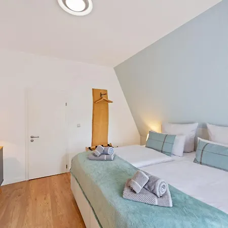 Appartement Harztraeume 2 - Fuer Familien & Freunde, 2 Schlafzimmer, Altstadtnah, Brockenbahnblick & Parkplatz *