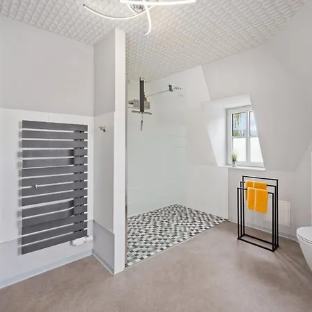 Harztraeume 2 - Fuer Familien & Freunde, 2 Schlafzimmer, Altstadtnah, Brockenbahnblick & Parkplatz Wernigerode