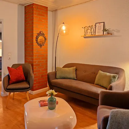 Appartement Harztraeume 2 - Fuer Familien & Freunde, 2 Schlafzimmer, Altstadtnah, Brockenbahnblick & Parkplatz *