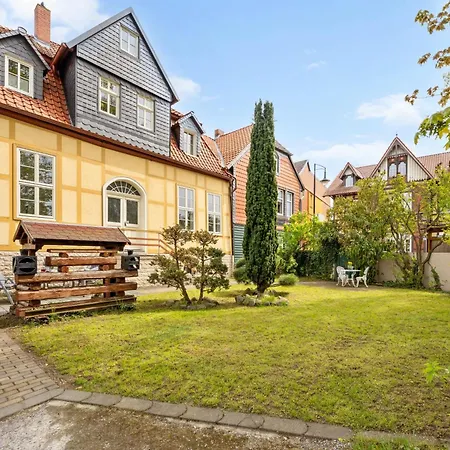 Appartement Harztraeume 2 - Fuer Familien & Freunde, 2 Schlafzimmer, Altstadtnah, Brockenbahnblick & Parkplatz