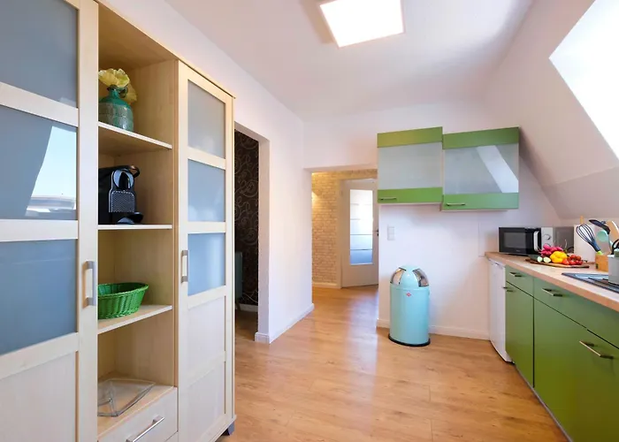 Daire Harztraeume 2 - Fuer Familien & Freunde, 2 Schlafzimmer, Altstadtnah, Brockenbahnblick & Parkplatz *