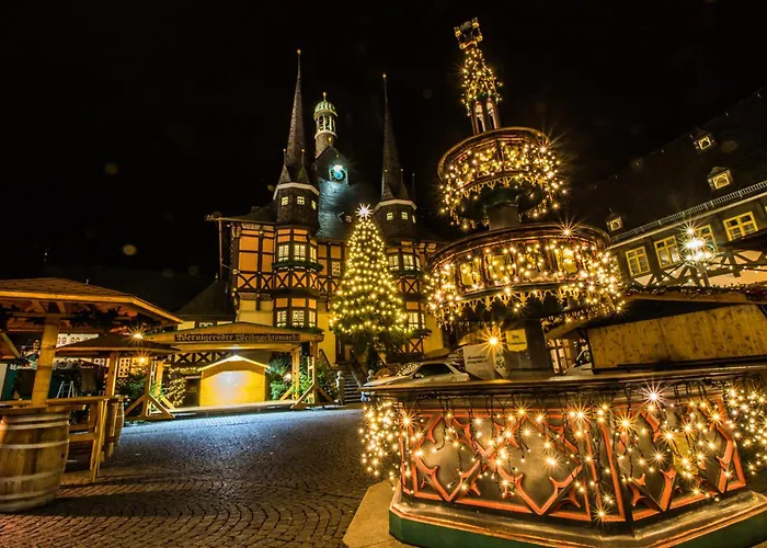 Harztraeume 2 - Fuer Familien & Freunde, 2 Schlafzimmer, Altstadtnah, Brockenbahnblick & Parkplatz Daire *