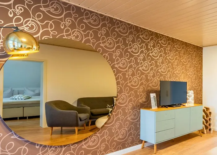 Daire Harztraeume 2 - Fuer Familien & Freunde, 2 Schlafzimmer, Altstadtnah, Brockenbahnblick & Parkplatz Wernigerode