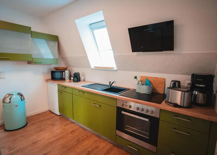 Appartement Harztraeume 2 - Fuer Familien & Freunde, 2 Schlafzimmer, Altstadtnah, Brockenbahnblick & Parkplatz *