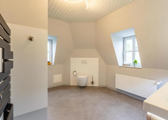 Harztraeume 2 - Fuer Familien & Freunde, 2 Schlafzimmer, Altstadtnah, Brockenbahnblick & Parkplatz Daire